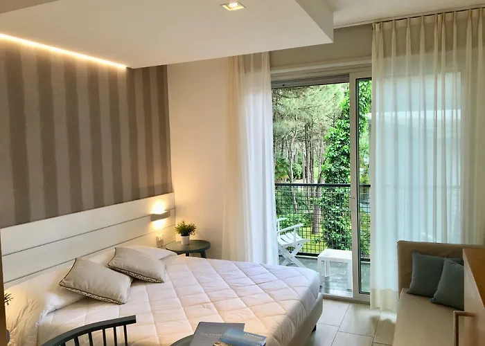 Hotel Erica Lignano 4*