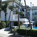 호텔 Erica Lignano 4*