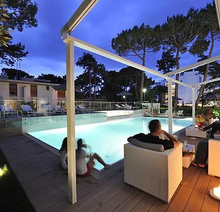 호텔 Erica Lignano 4*