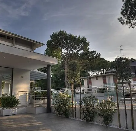 Erica Lignano Λινιάνο Σαμπιαντόρο